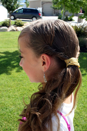 Easy Hairstyles Triple Twistback Side Ponytail Cute Girls
