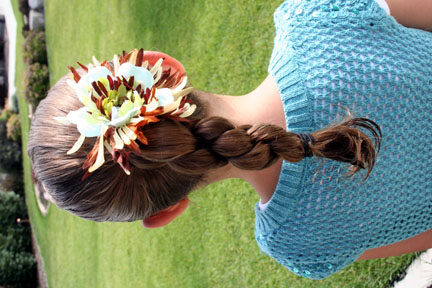 Video Hairstyles: Triple-Twist Ponytail - Cute Girls Hairstyles Video Hairstyles: Triple-Twist Ponytail - Cute Girls Hairstyles
