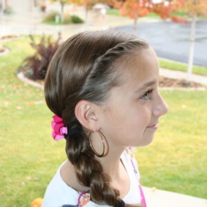 Right side view of the Double-Twist into Side Braid