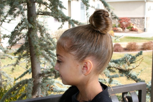 Lady Gaga Hair Bow | Video Hairstyles - Cute Girls Hairstyles Lady Gaga Hair Bow | Video Hairstyles - Cute Girls Hairstyles