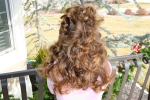 Back view of No-Heat Hairstyles | Headband Curls