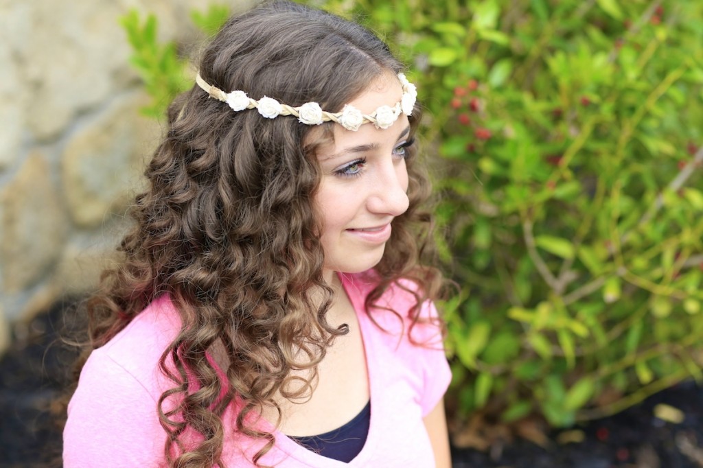 Young girl modeling No-Heat Paper Towel Curls