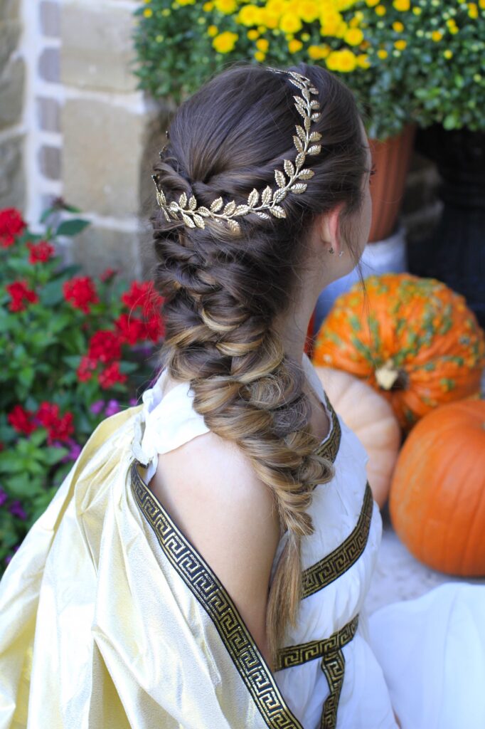 Young girls wearing Greek Goddess costume | Long Hairstyles |Halloween Hairstyles