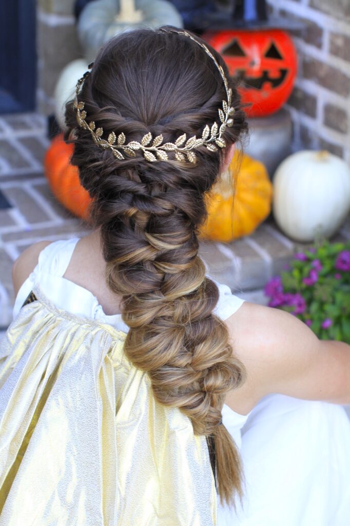 Young girls wearing Greek Goddess costume | Long Hairstyles |Halloween Hairstyles
