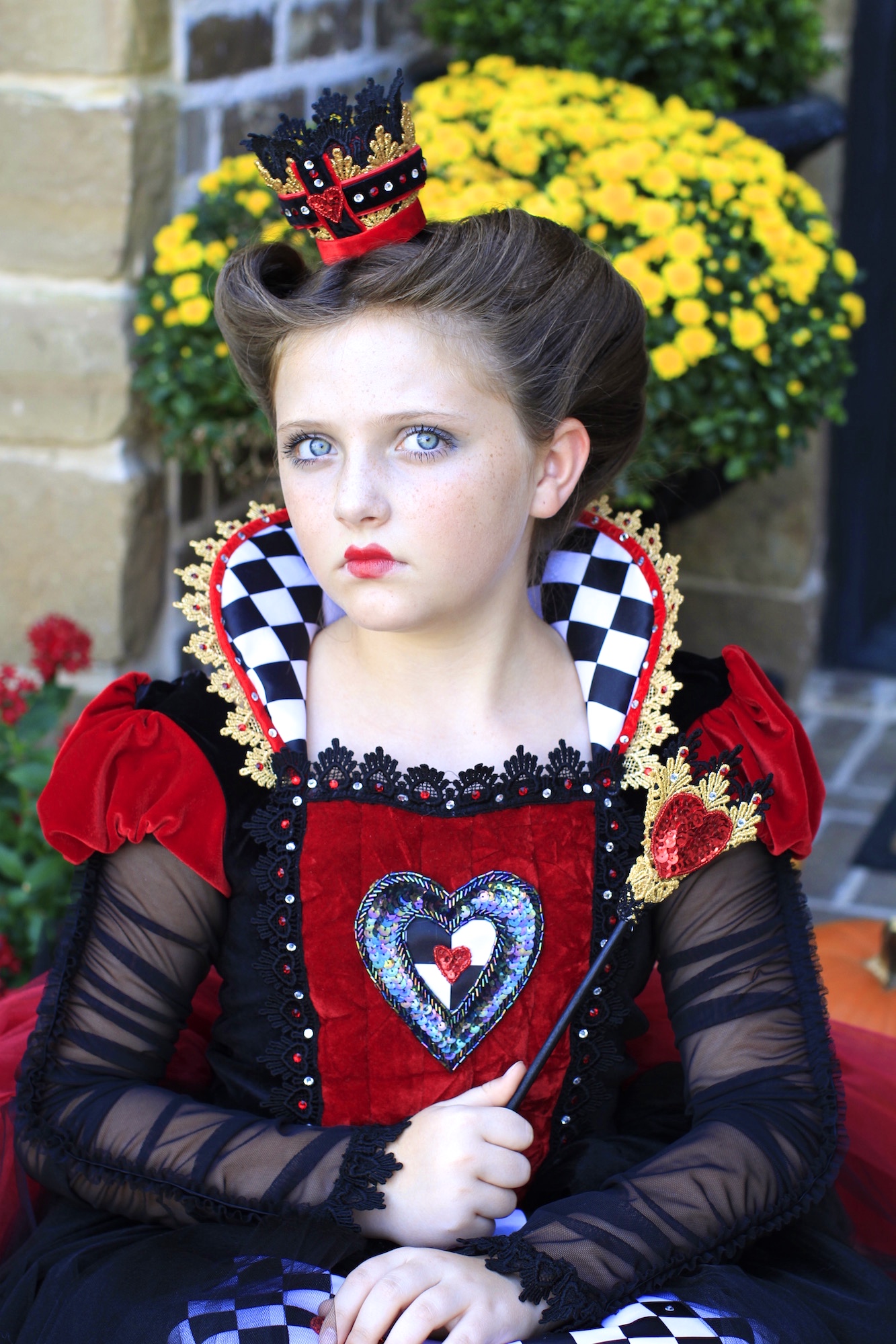 red queen (queen of hearts) | halloween hairstyles | cute