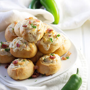 Jalapeno Popper Pinwheels- an easy appetizer great for game day!