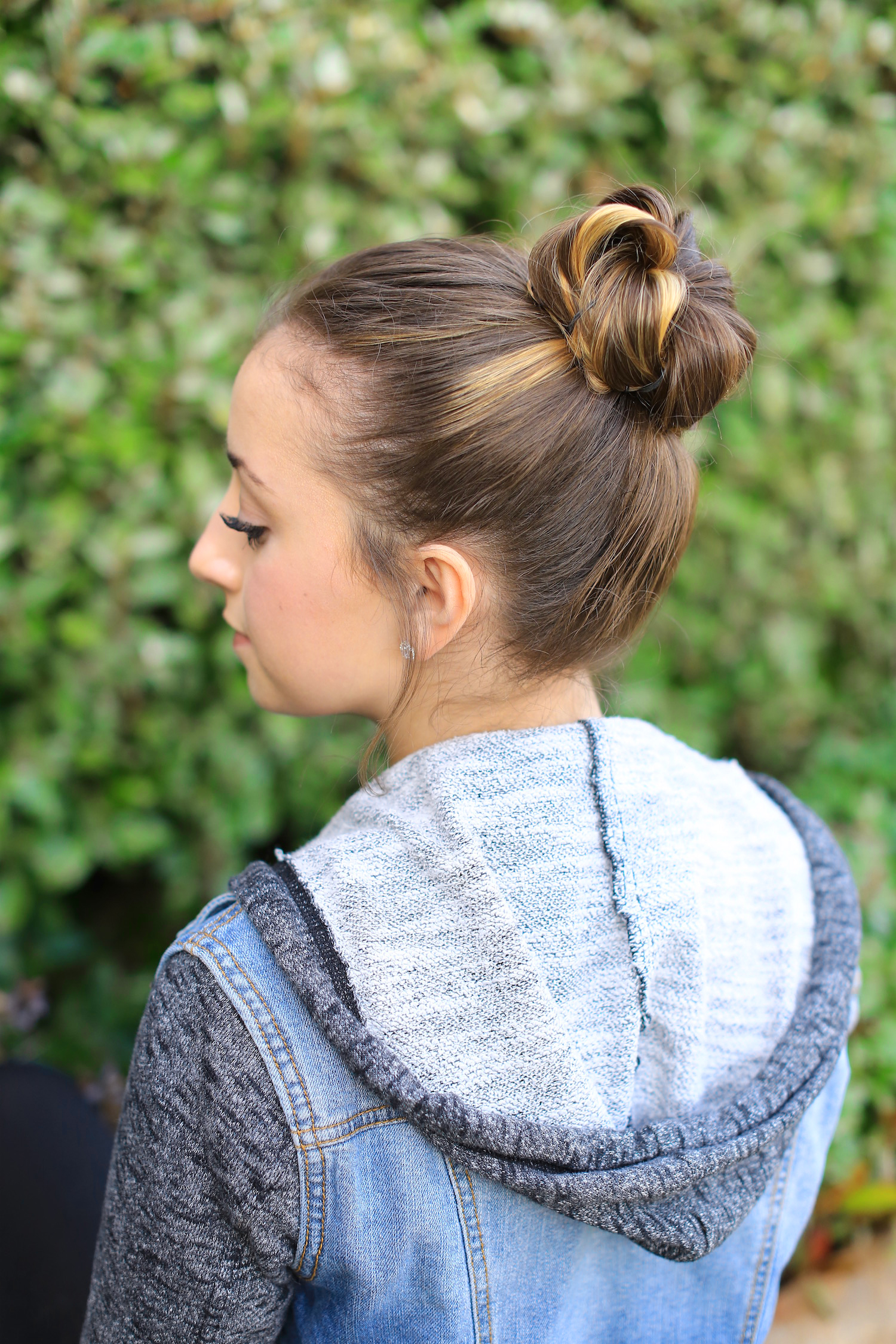 IG Natural Hairstyles 21 High Bun  Top Knot Styles to Rock on Any Occasion