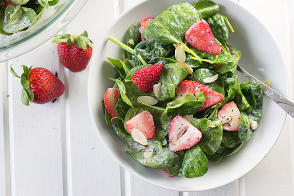 Spinach Strawberry Salad | Poppy Seed Dressing 