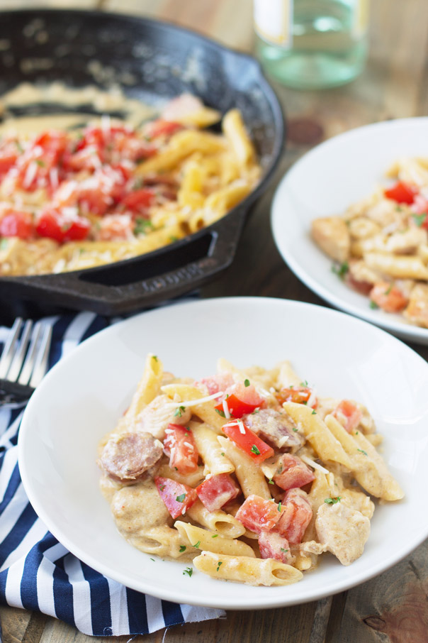 Cajun Chicken Alfredo is a quick and easy 30 minute recipe and it's made in one pot!!