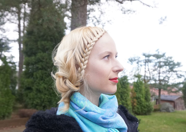 Tips For Styling Your Hair With A Graduation Cap Cute Girls