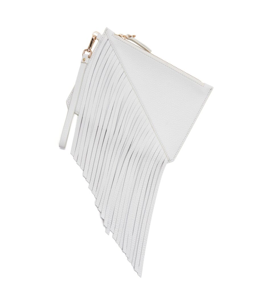 White leather wristlet | CGH Lifestyle