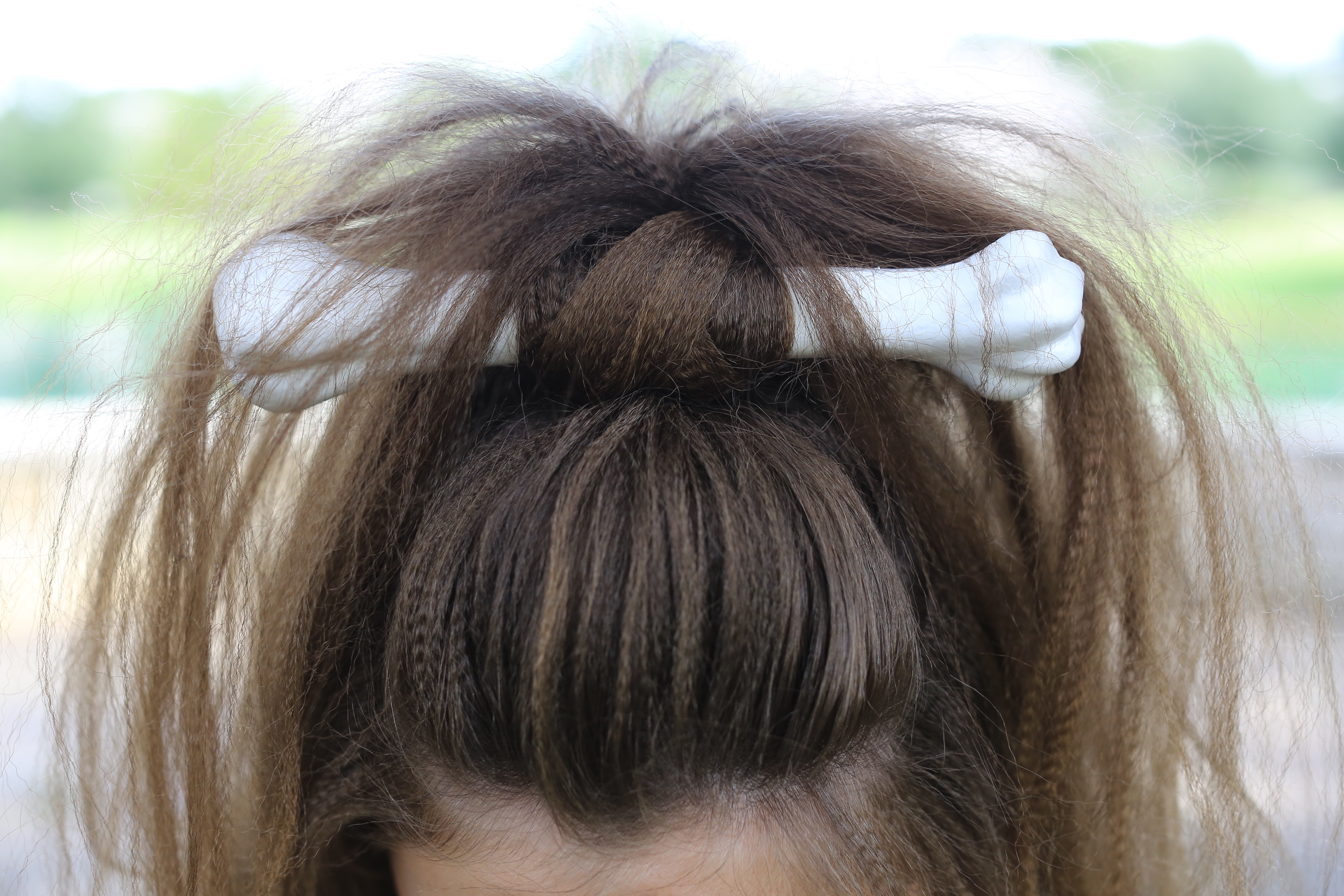 Cave Woman Half-up | Halloween Hairstyle - Cute Girls Hairstyles Cave Woman Half-up | Halloween Hairstyle - Cute Girls Hairstyles