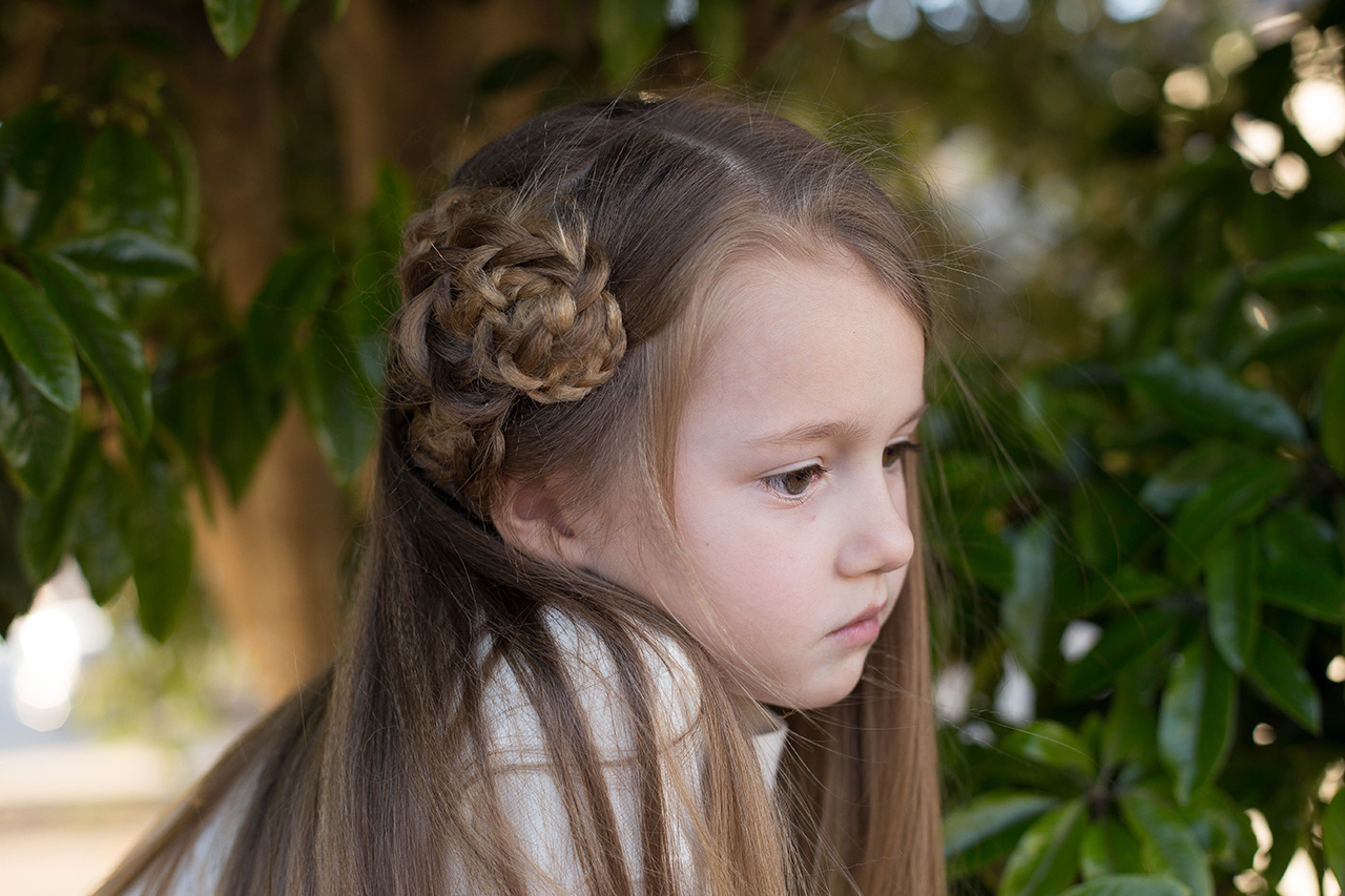 Side Triple Flower - Cute Girls Hairstyles Side Triple Flower - Cute Girls Hairstyles